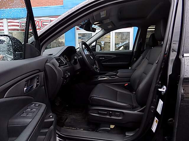  2025 Honda Ridgeline Image: 10