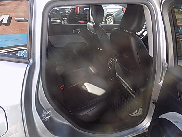  2022 Jeep Compass Image: 7