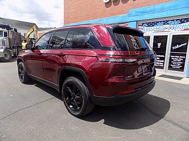  2023 Jeep Grand Cherokee Image:…