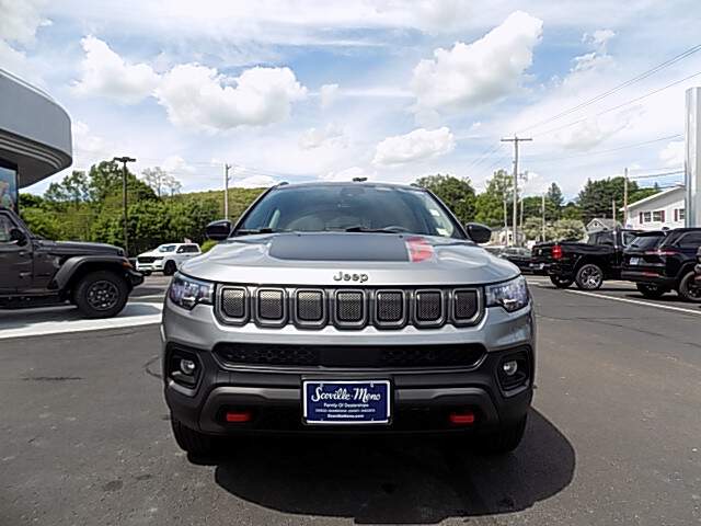  2022 Jeep Compass Image: 1