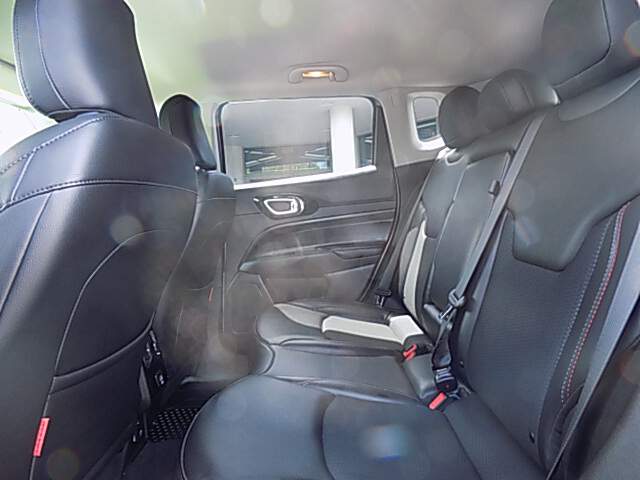  2022 Jeep Compass Image: 7
