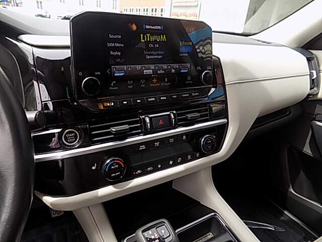  2022 Nissan Pathfinder Image: 10