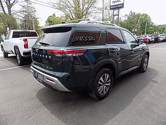  2022 Nissan Pathfinder Image: 4