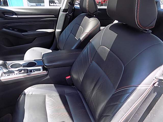  2023 Nissan Altima Image: 9