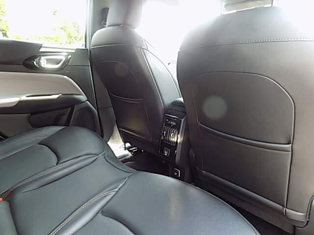  2023 Jeep Compass Image: 10
