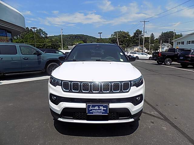  2023 Jeep Compass Image: 1