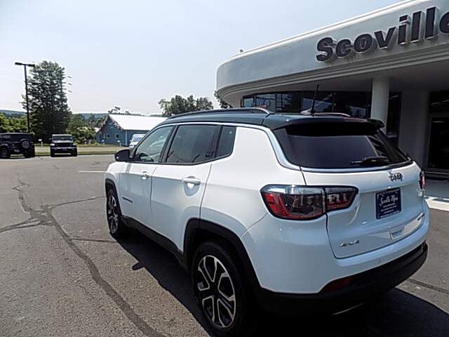  2023 Jeep Compass Image: 5