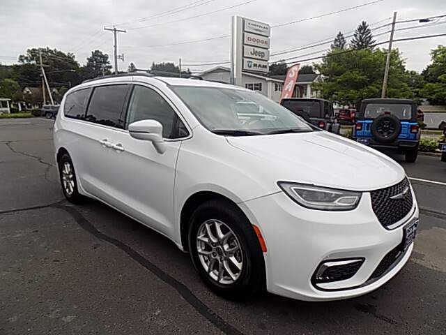  2022 Chrysler Pacifica Image: 2