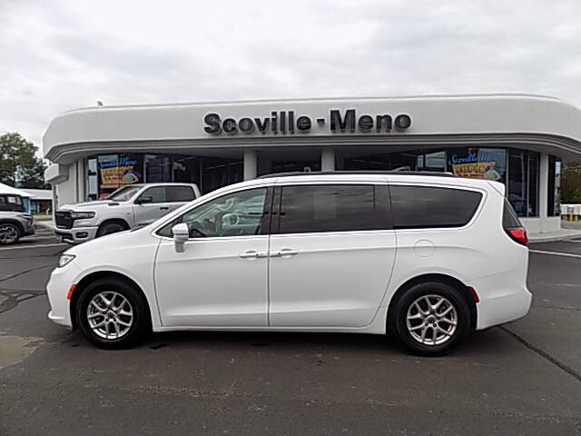  2022 Chrysler Pacifica Image: 6