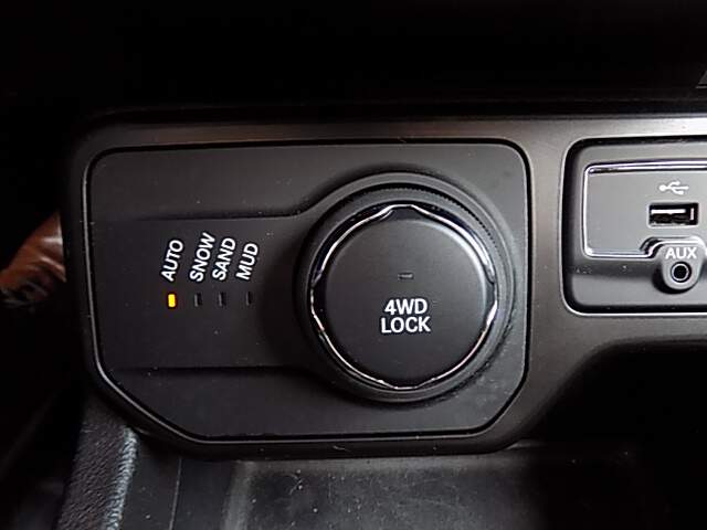  2023 Jeep Renegade Image: 12