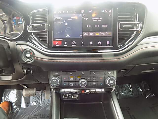  2023 Dodge Durango Image: 11