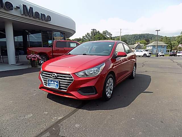  2022 Hyundai Accent Image: 0
