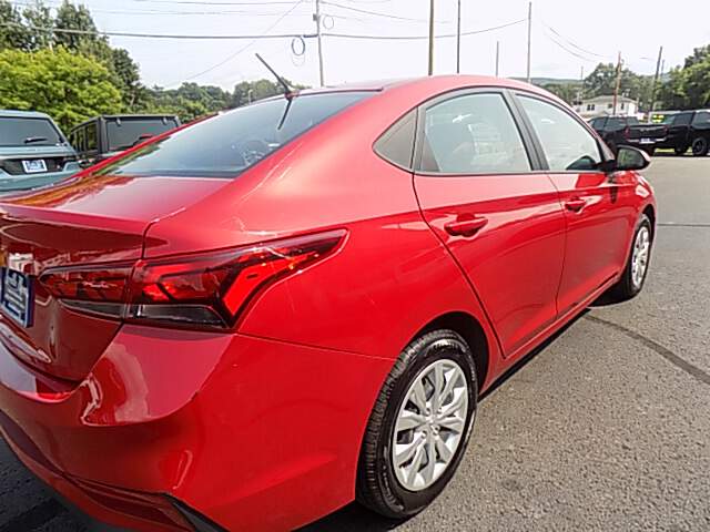  2022 Hyundai Accent Image: 4