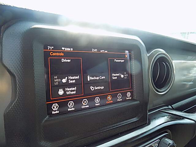  2022 Jeep Wrangler Image: 10
