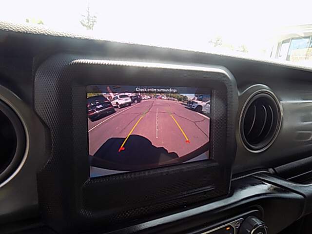  2022 Jeep Wrangler Image: 11