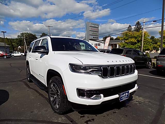  2023 Jeep Wagoneer Image: 2