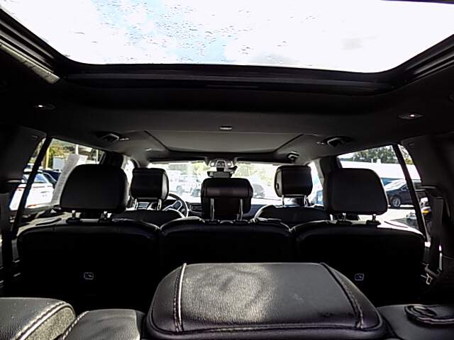  2023 Jeep Wagoneer Image: 5