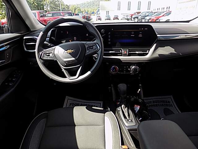  2025 Chevrolet Trailblazer Image: 9