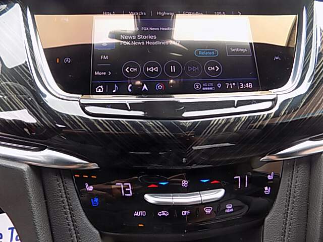  2025 Cadillac XT6 Image: 13