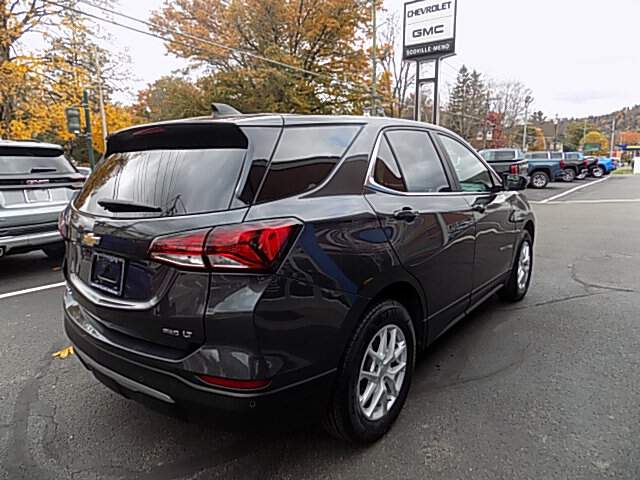  2022 Chevrolet Equinox Image: 4