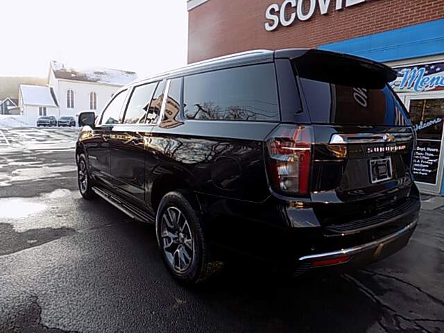  2024 Chevrolet Suburban Image: 2