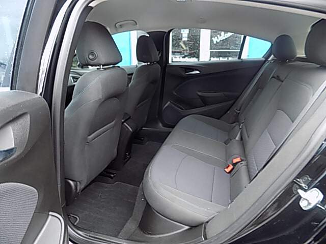  2017 Chevrolet Cruze Image: 8