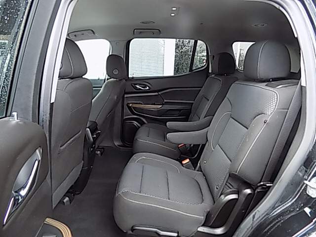  2023 GMC Acadia Image: 9