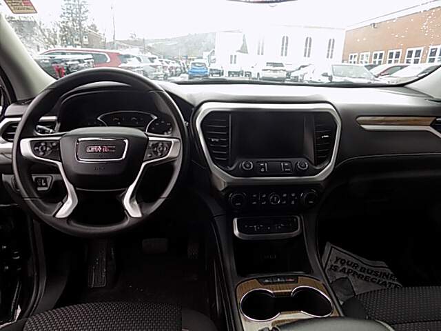  2023 GMC Acadia Image: 10