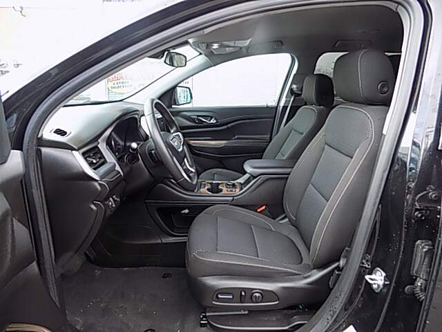  2023 GMC Acadia Image: 8