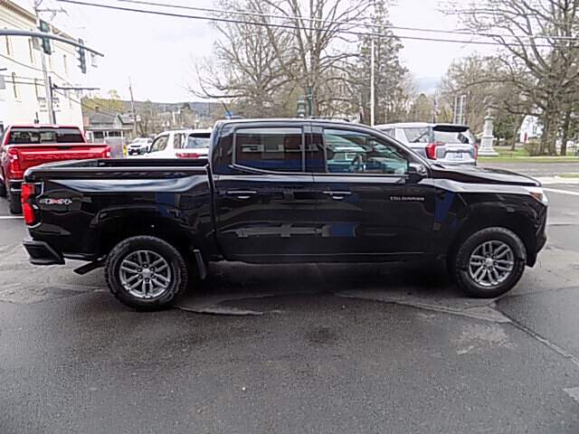  2025 Chevrolet Colorado Image: 5