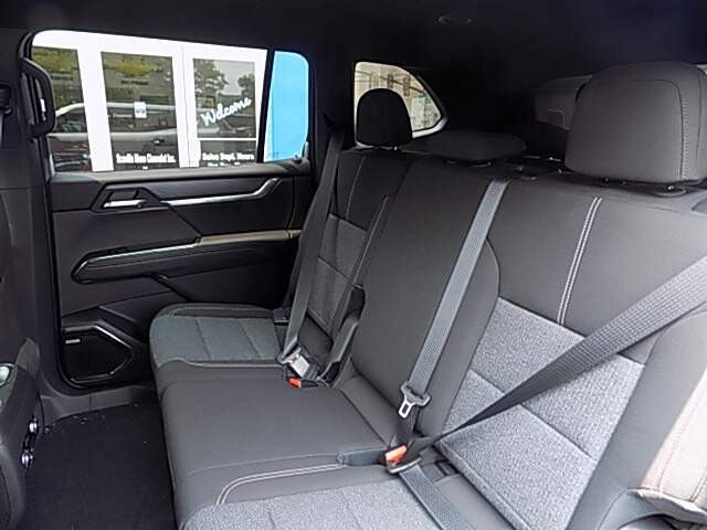  2025 GMC Acadia Image: 8