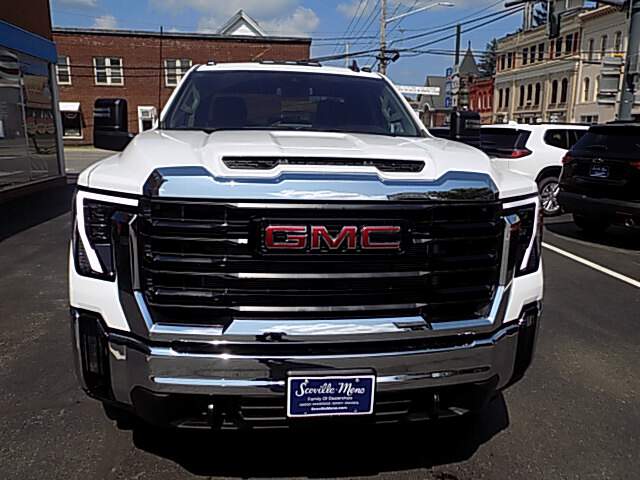  2025 GMC Sierra 2500 Image:…
