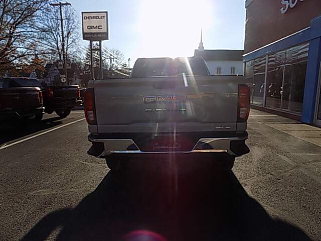 2026 Gmc Sierra HD SLE photo 4