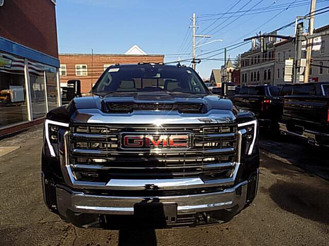  2026 GMC Sierra 2500 Image:…