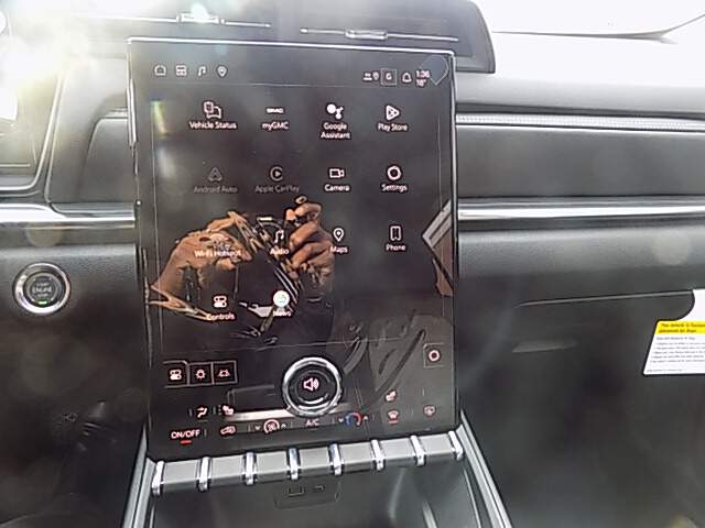  2026 GMC Terrain Image: 11