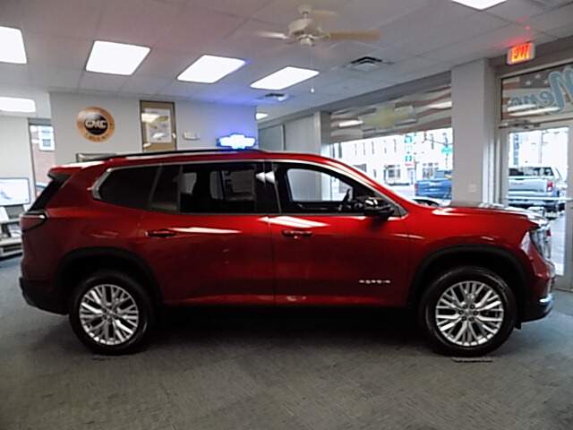  2026 GMC Acadia Image: 3