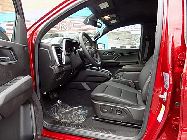  2026 GMC Canyon Image: 10