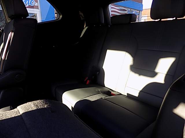  2026 GMC Acadia Image: 10