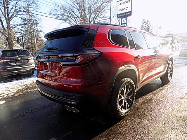  2026 GMC Acadia Image: 4