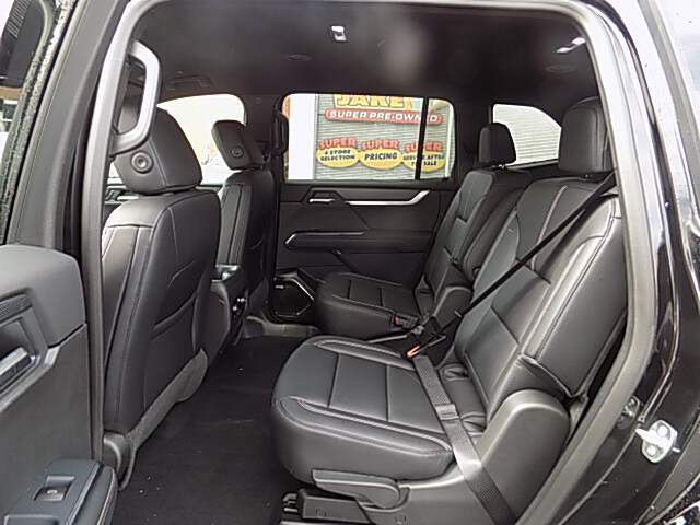  2026 GMC Acadia Image: 9