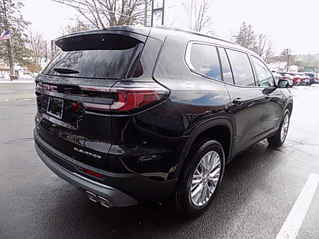  2026 GMC Acadia Image: 4