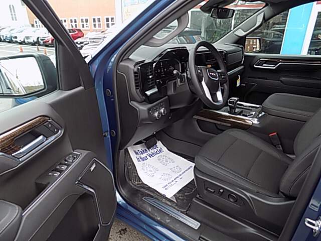  2026 GMC Sierra 1500 Image:…