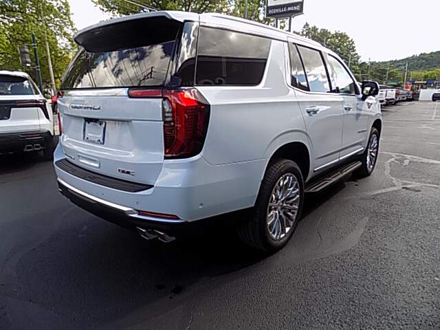  2026 GMC Yukon Image: 4