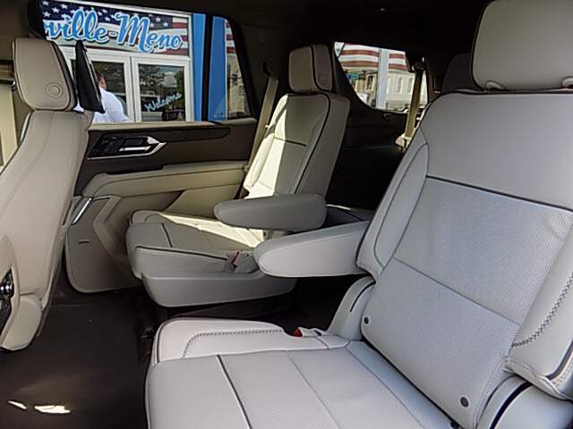  2026 GMC Yukon Image: 8