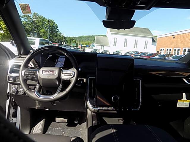  2026 GMC Yukon Image: 12
