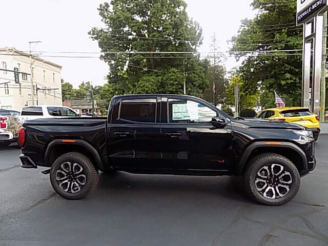  2026 GMC Canyon Image: 3