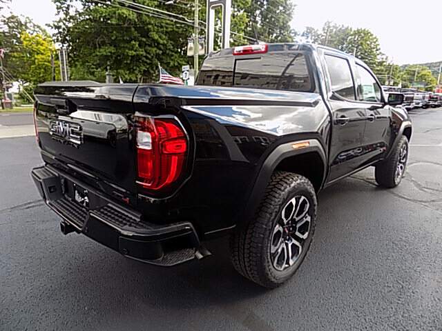  2026 GMC Canyon Image: 4