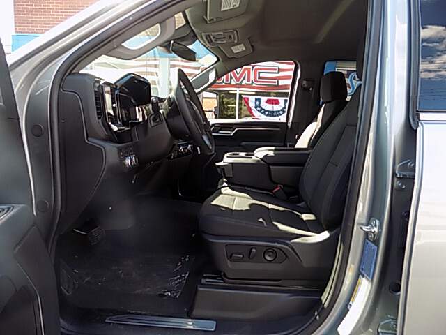  2026 GMC Sierra 2500 Image:…
