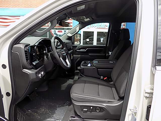 2026 GMC Sierra 2500 Image:…