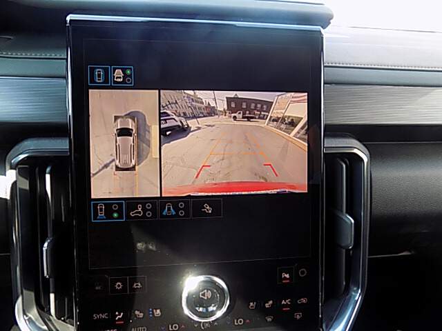  2026 GMC Acadia Image: 11